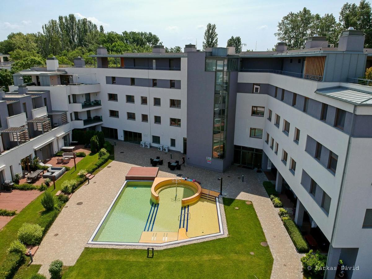 Silver Delux Apartman Balatonfured Bagian luar foto