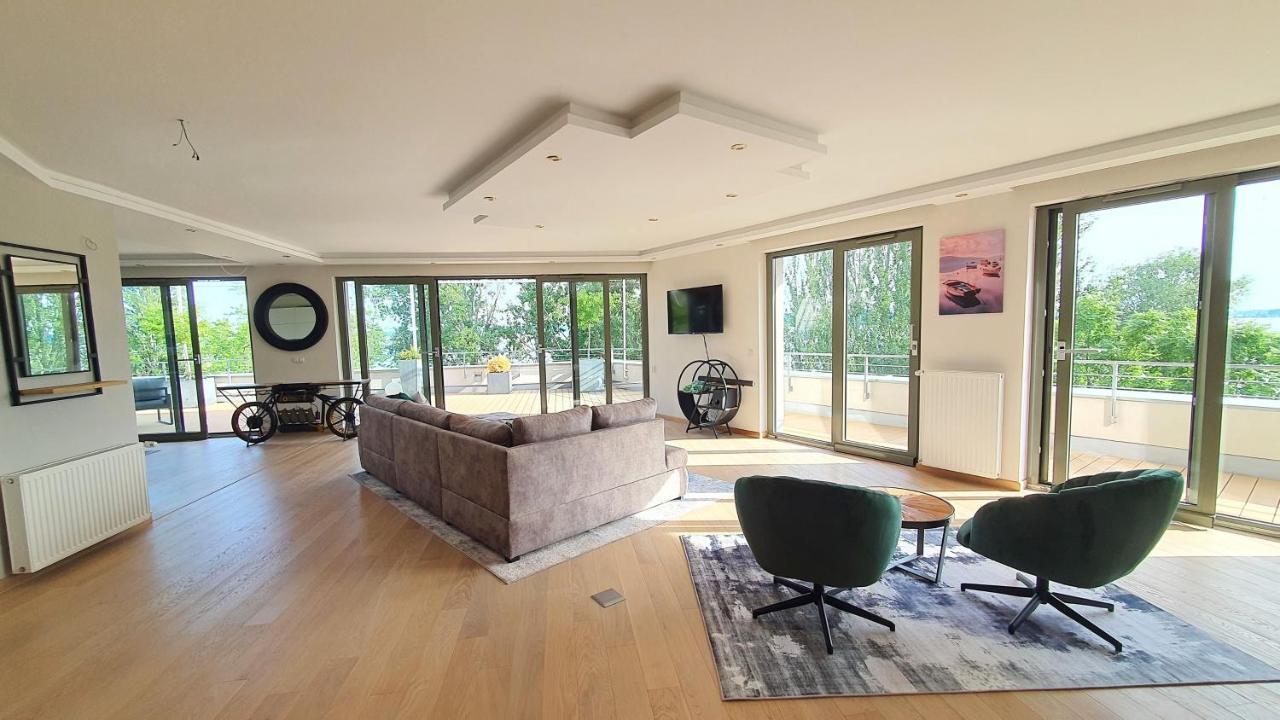 Silver Delux Apartman Balatonfured Bagian luar foto