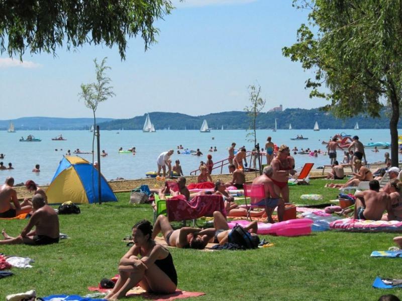 Silver Delux Apartman Balatonfured Bagian luar foto